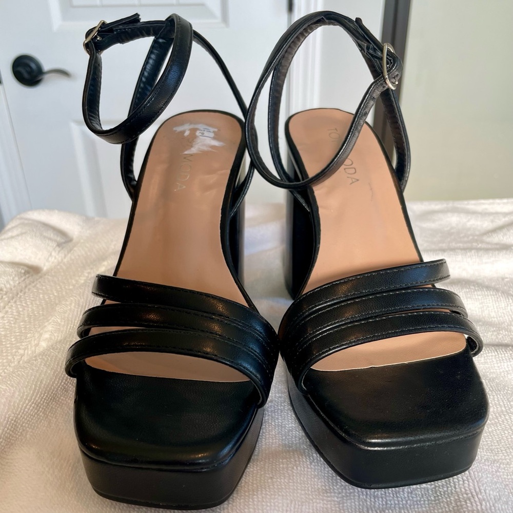 Strappy Black Platform Heels - Picture 3 of 11